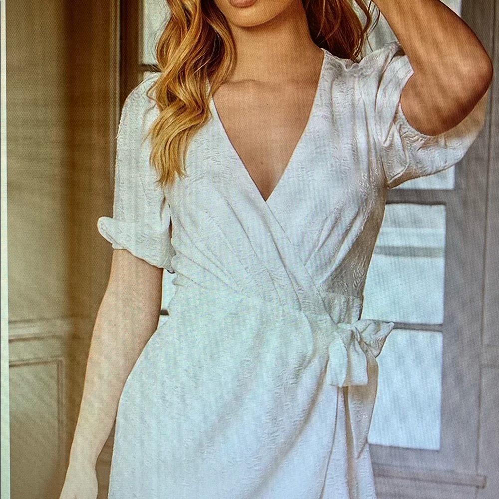 Still Dreaming White Jacquard Puff Sleeve Mini